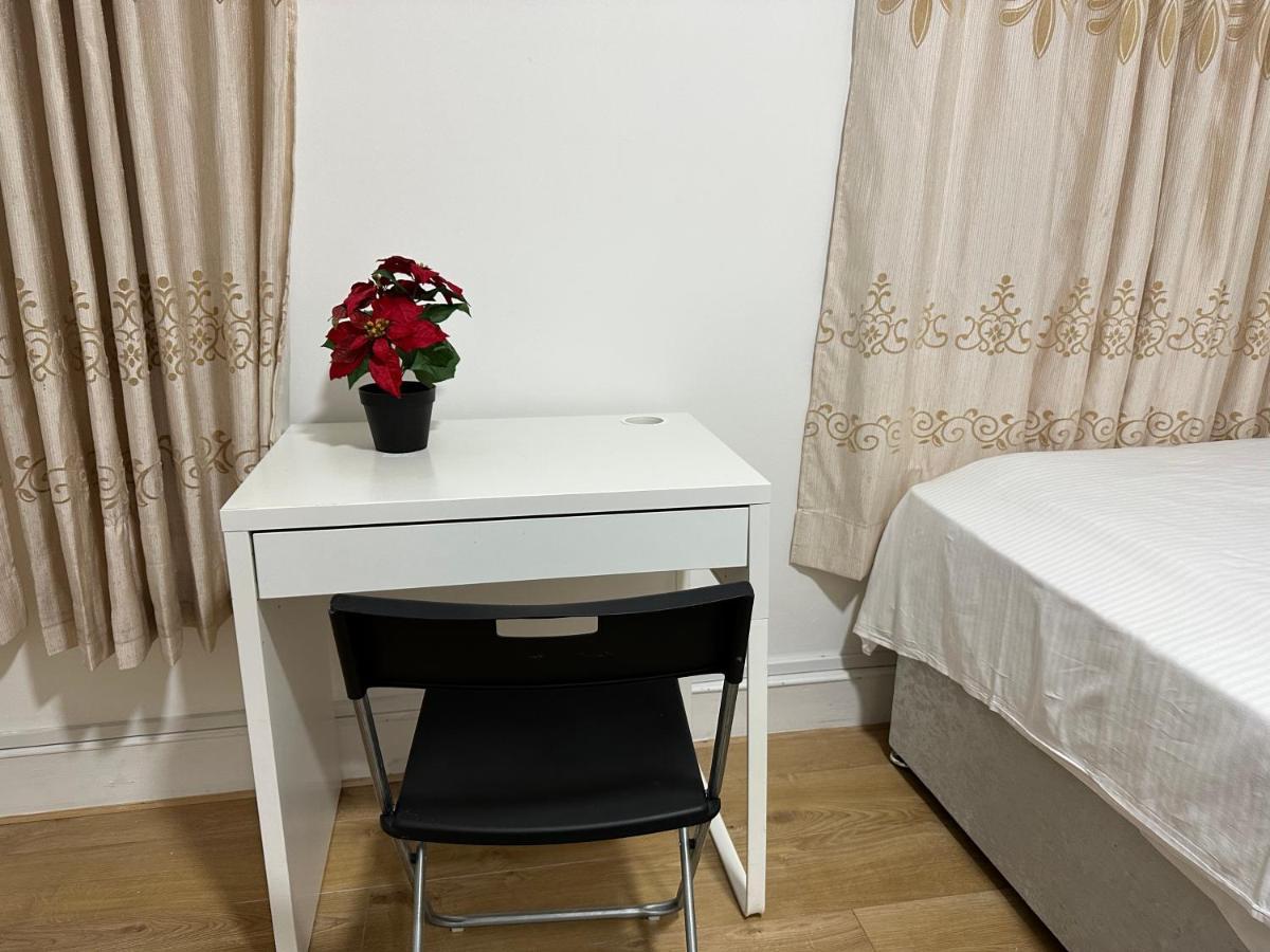 Camera Familiare con Bagno in Comune