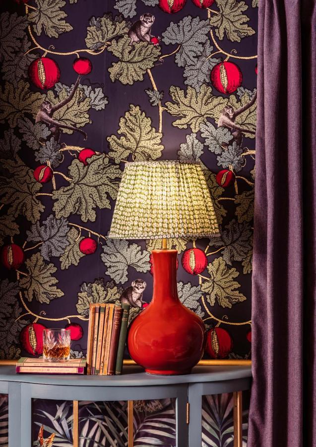 Marvellous Room