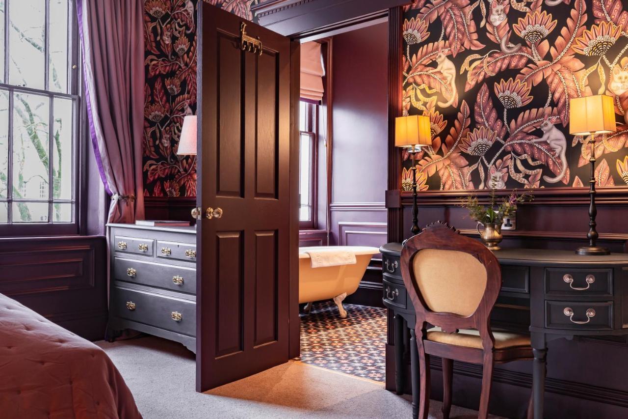 Marvellous Room,1498637521:JPEG