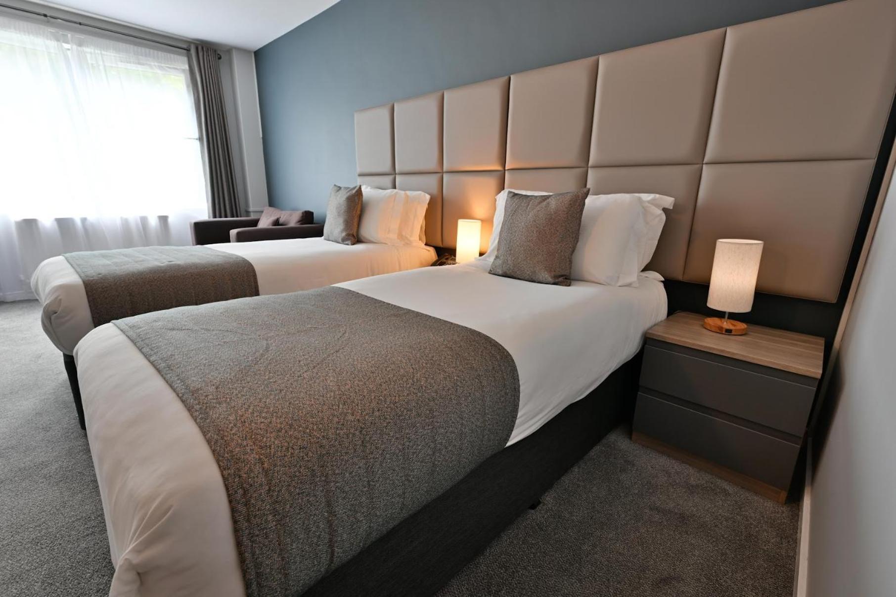 Twin Room,1516341460:JPEG
