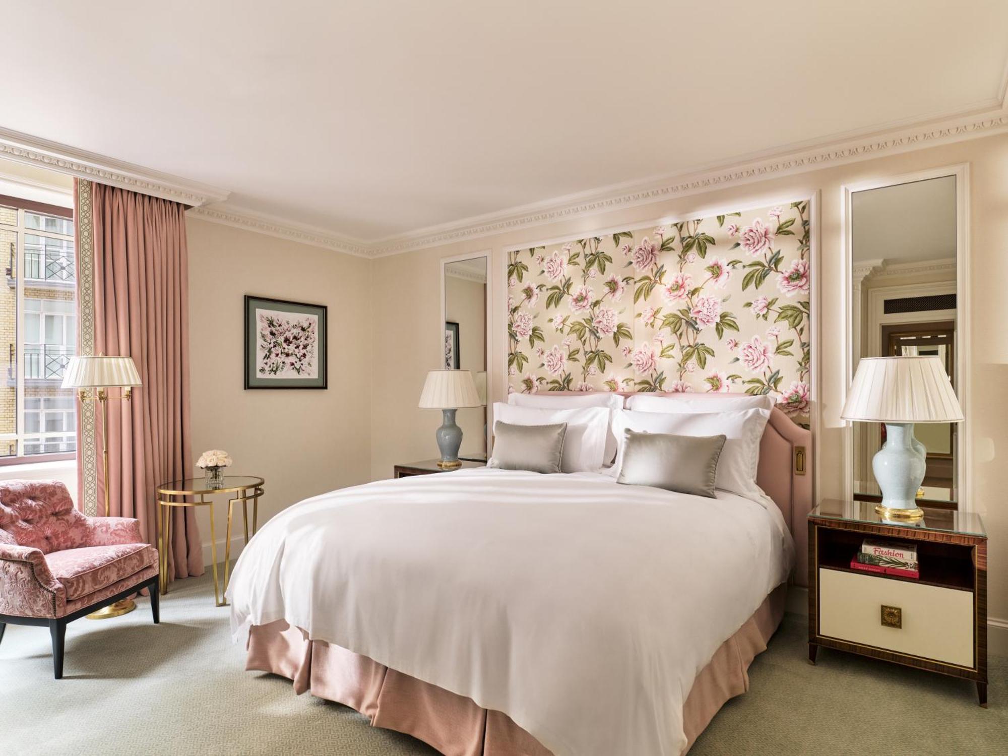 Superior King Room,1555025815:JPEG