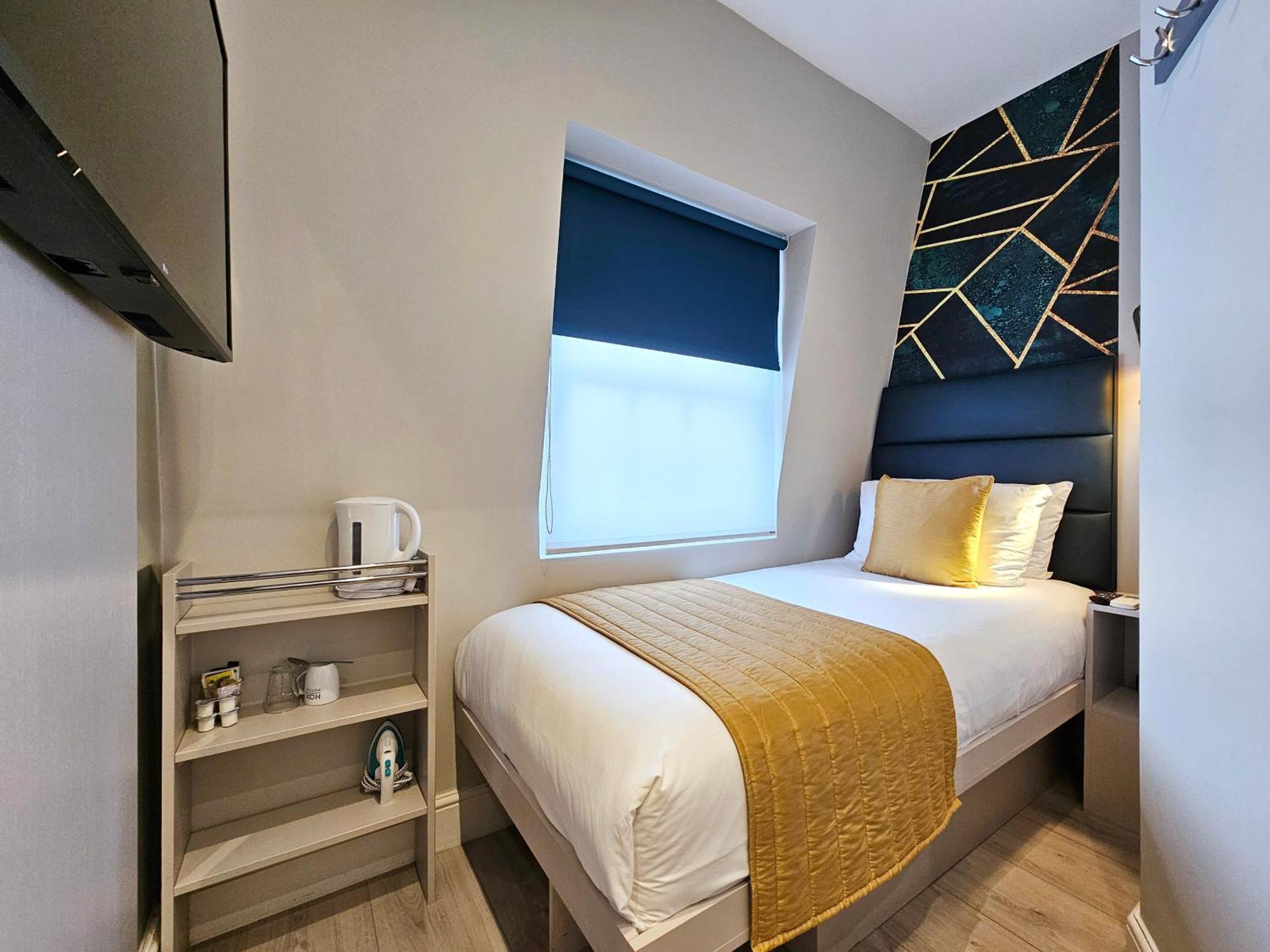 Small Single Room,1571272436:JPEG