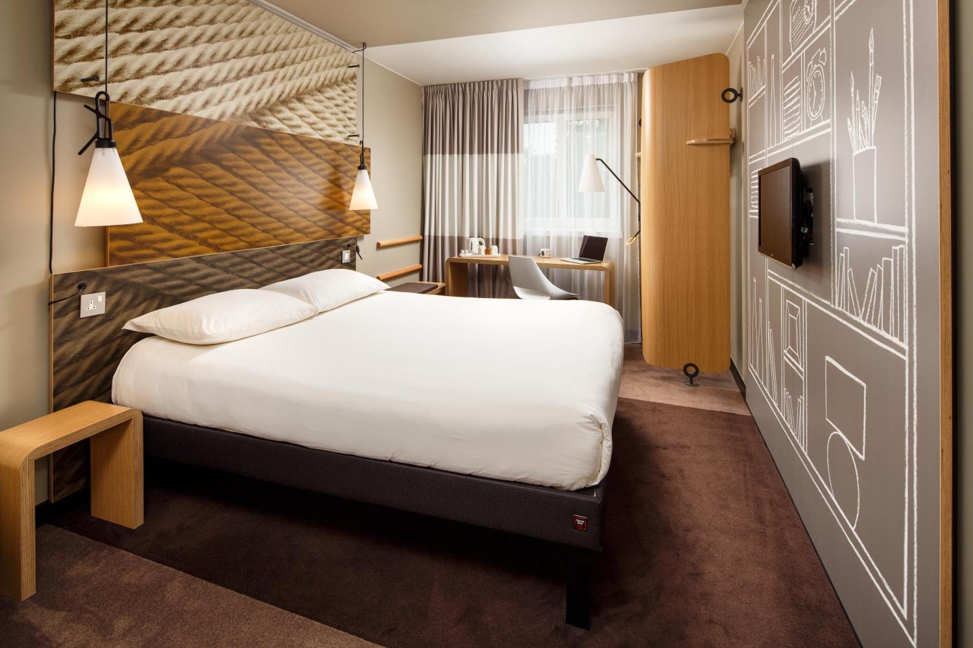 Double Sweet Room by Ibis,1551262345:JPEG