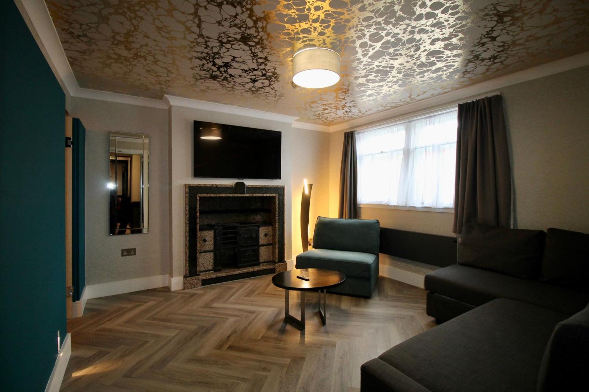 Townhouse Group Suites,1584393503:JPEG