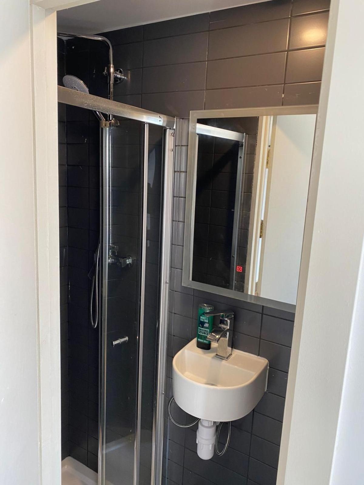 En Suite Single Room without window