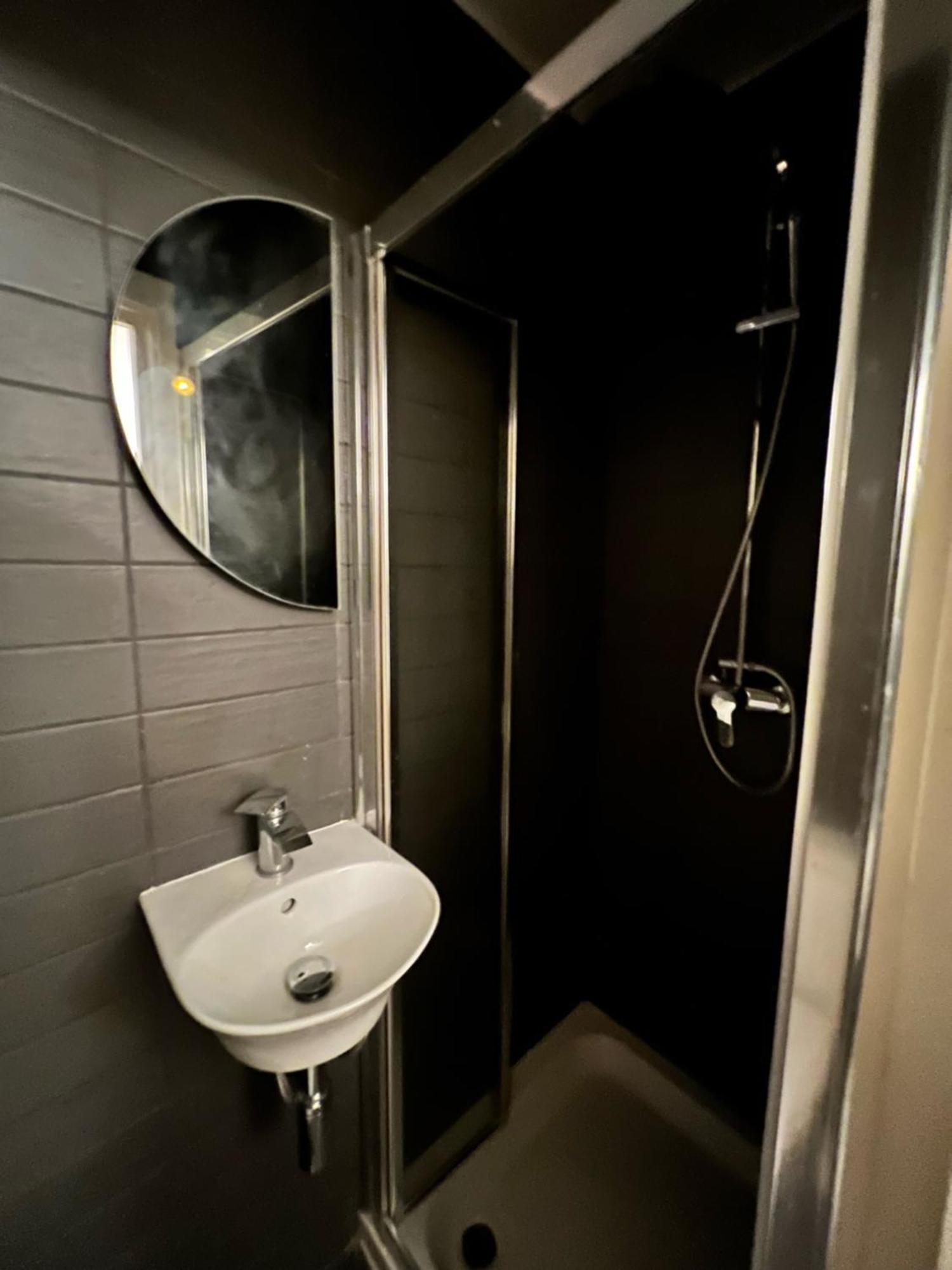 En Suite Single Room without window
