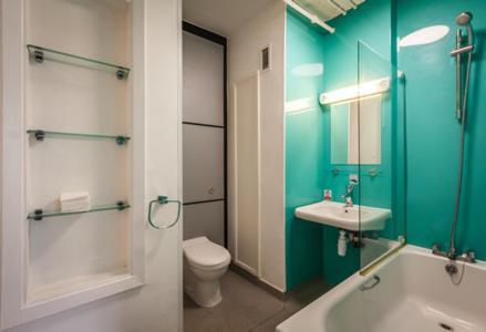 Twin Room Private Bathroom