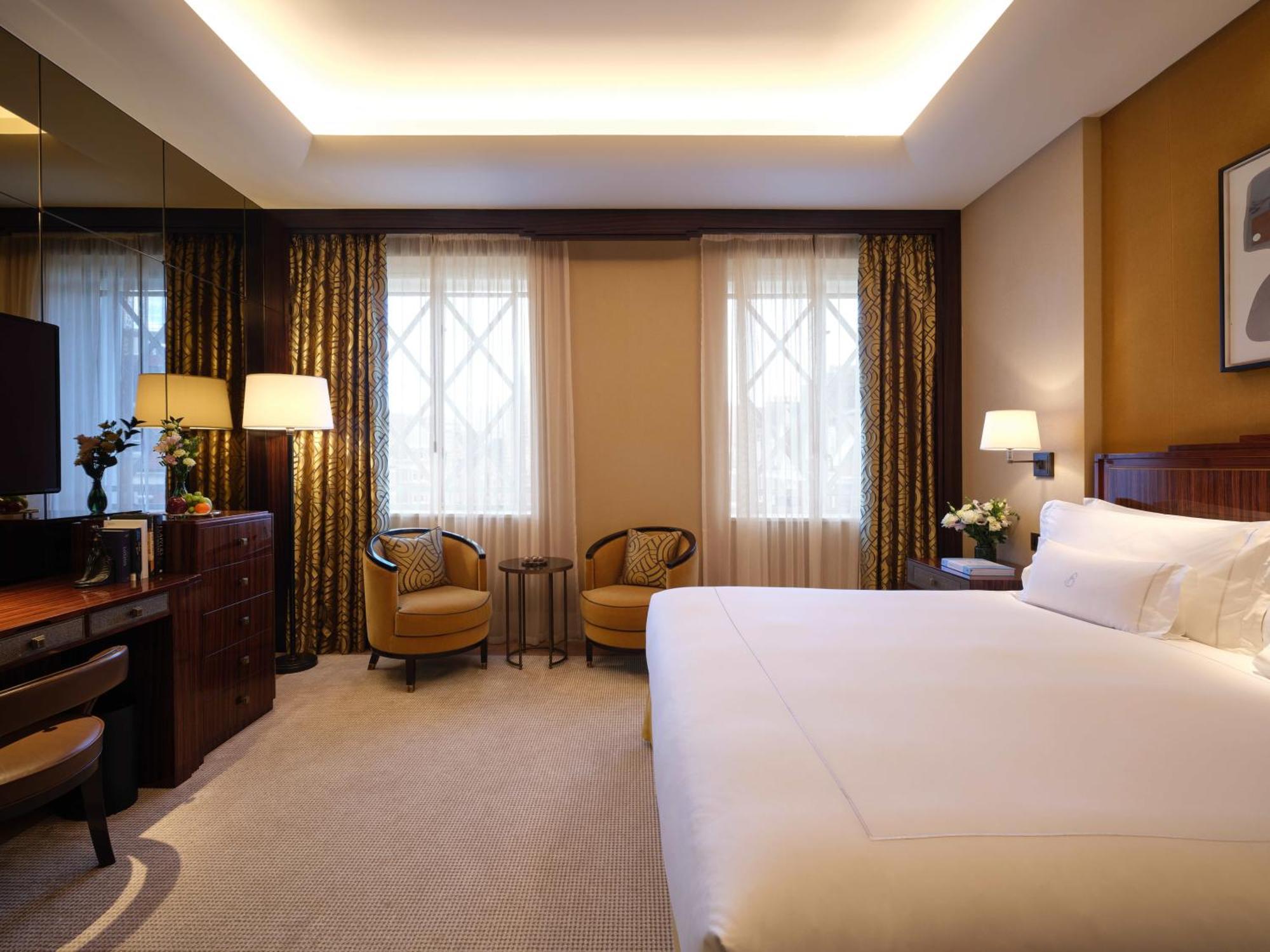 Premier King Room