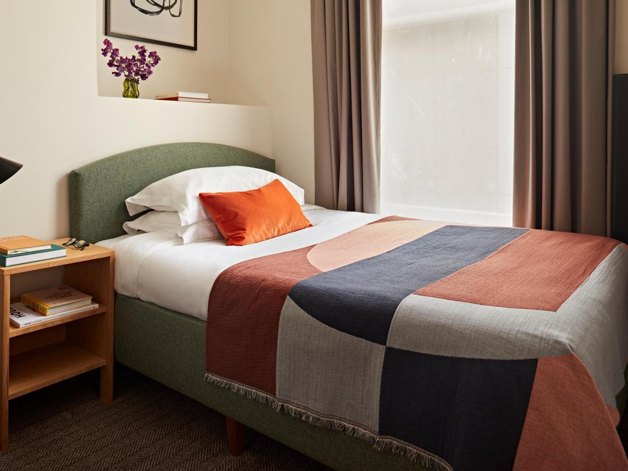 Small Room - Single Bed,1677852906:JPEG
