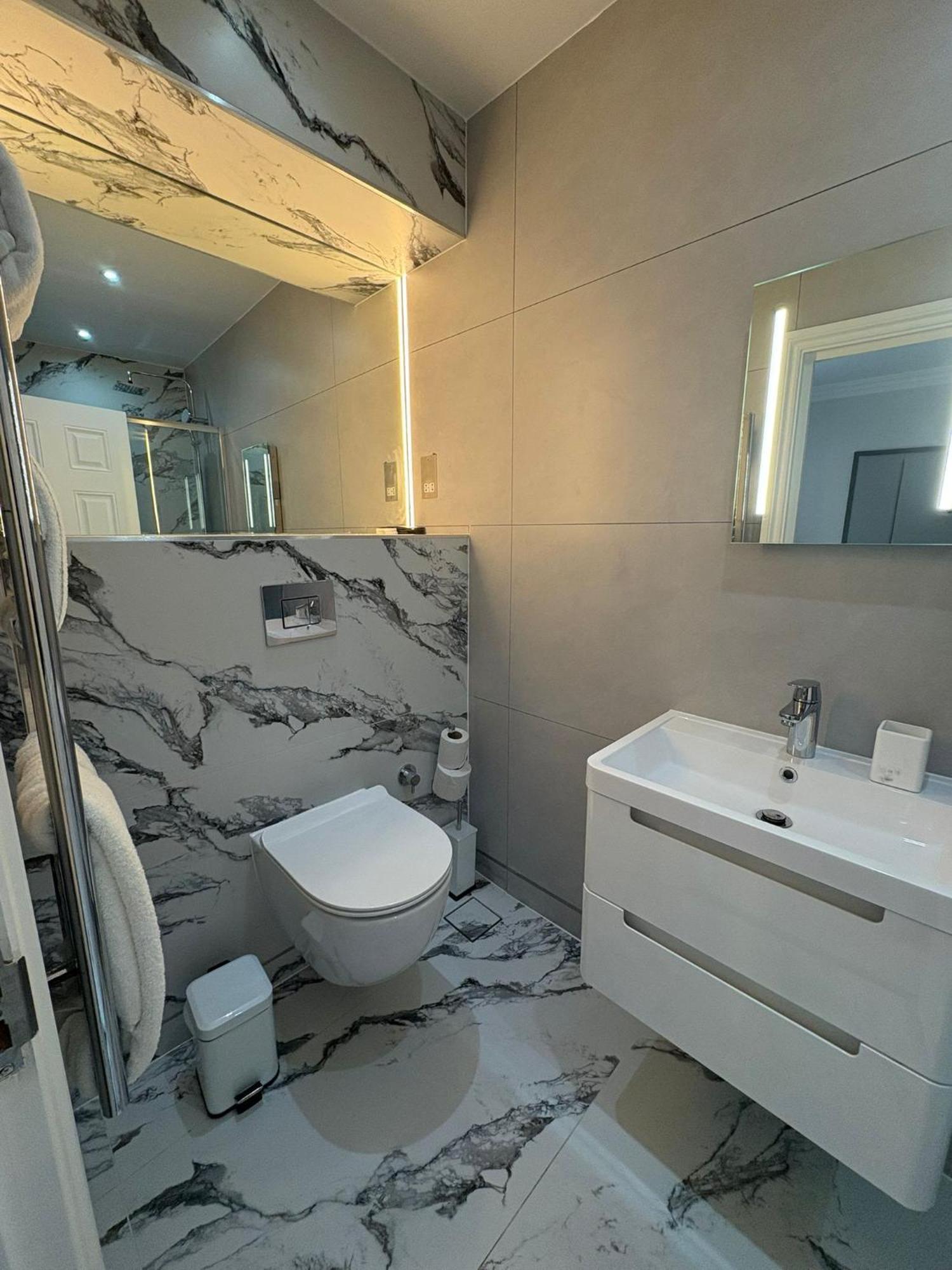 One-Bedroom Apartment Annex,1698866459:JPEG
