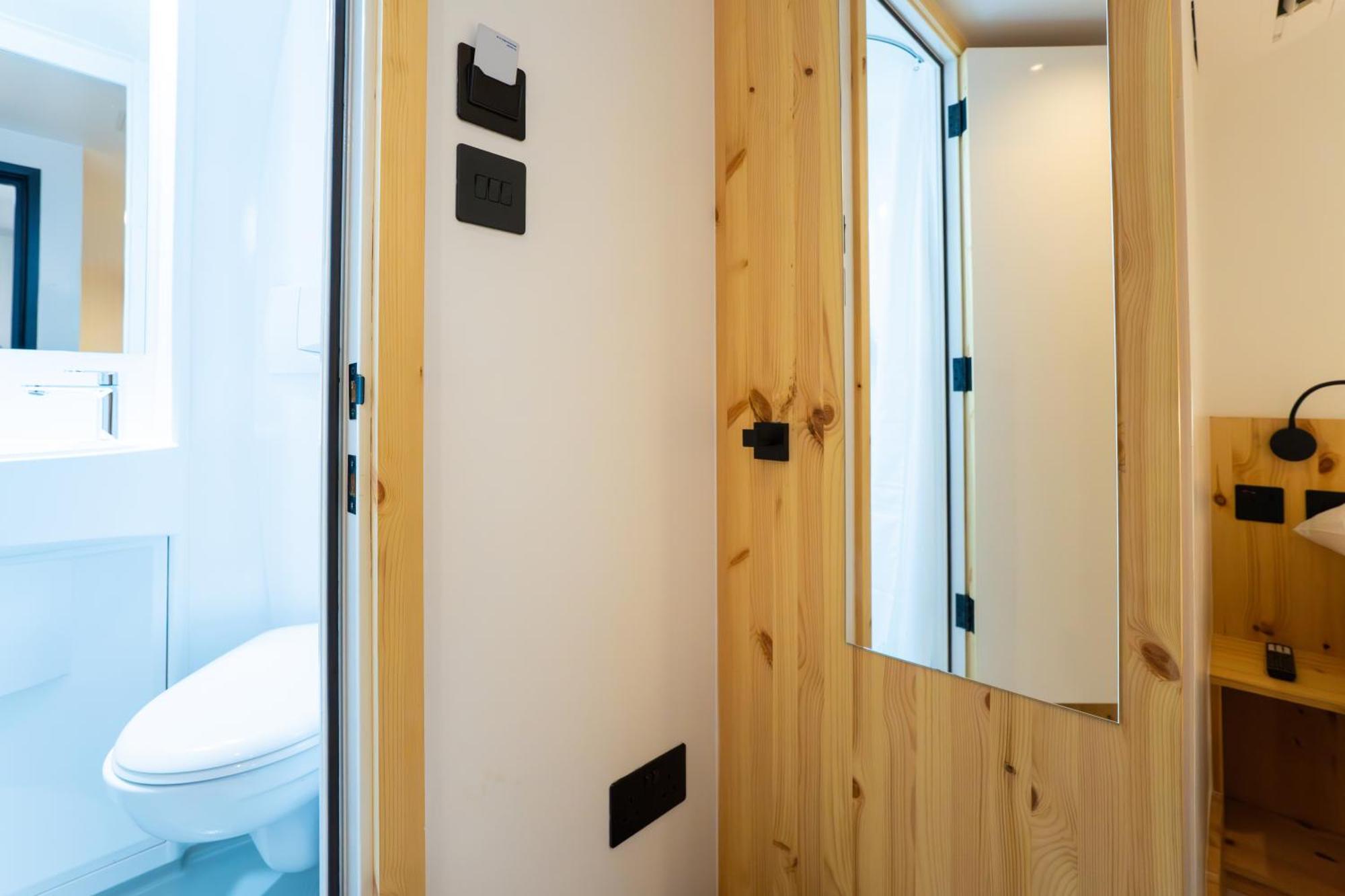 Small Double Room without Window