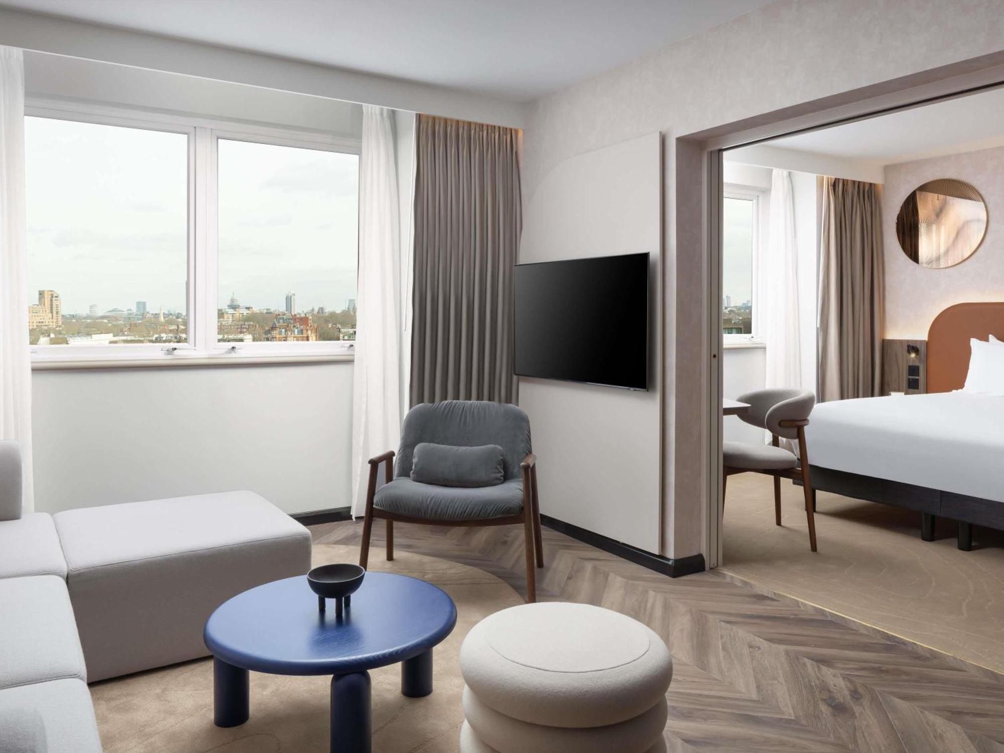 Junior King Suite City View High Floor,1740100089:JPEG
