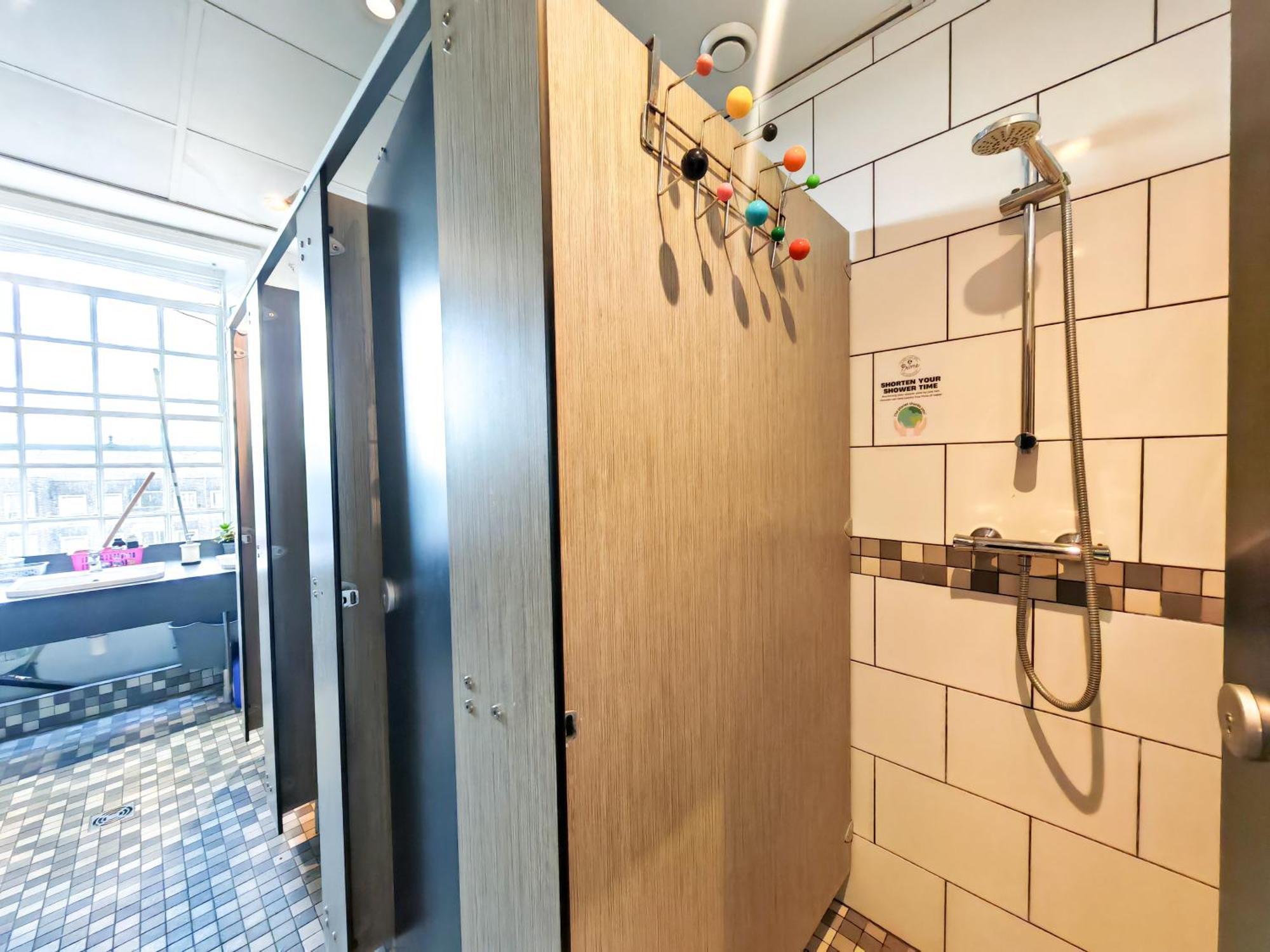 Dormitorio Misto con 6 Posti Letto