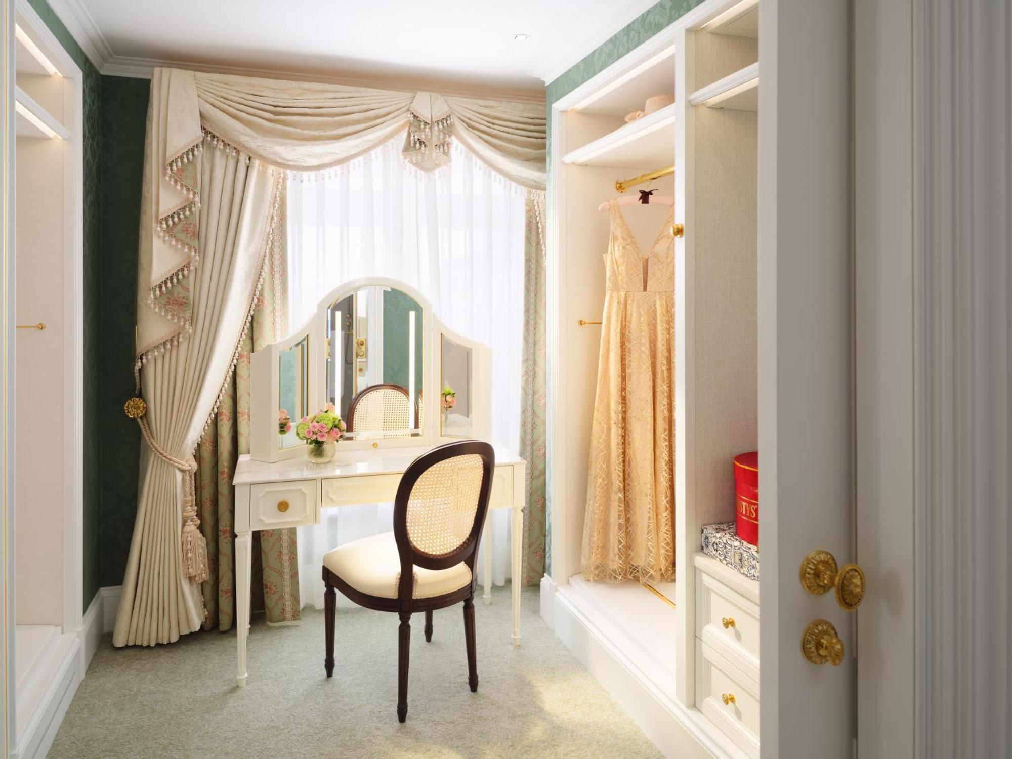 Grand Deluxe Room