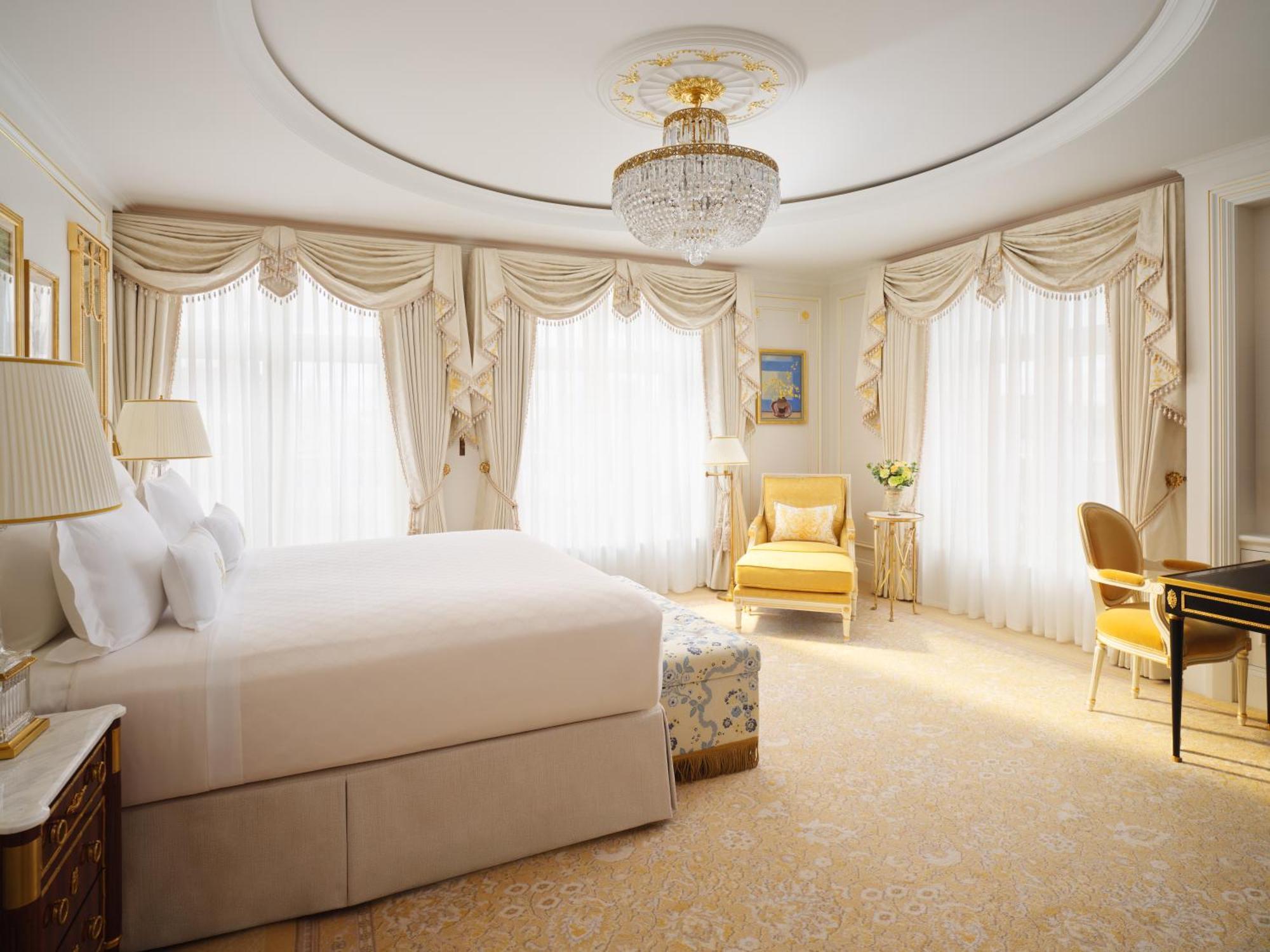 Grand Deluxe Room