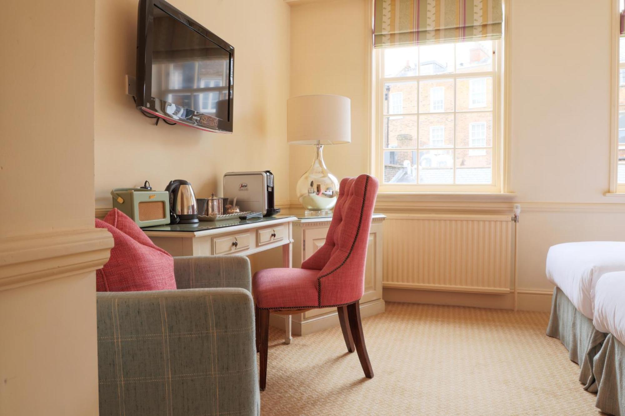 Superior Twin Room
