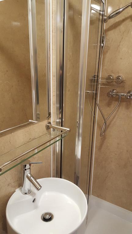 Camera Singola con Bagno