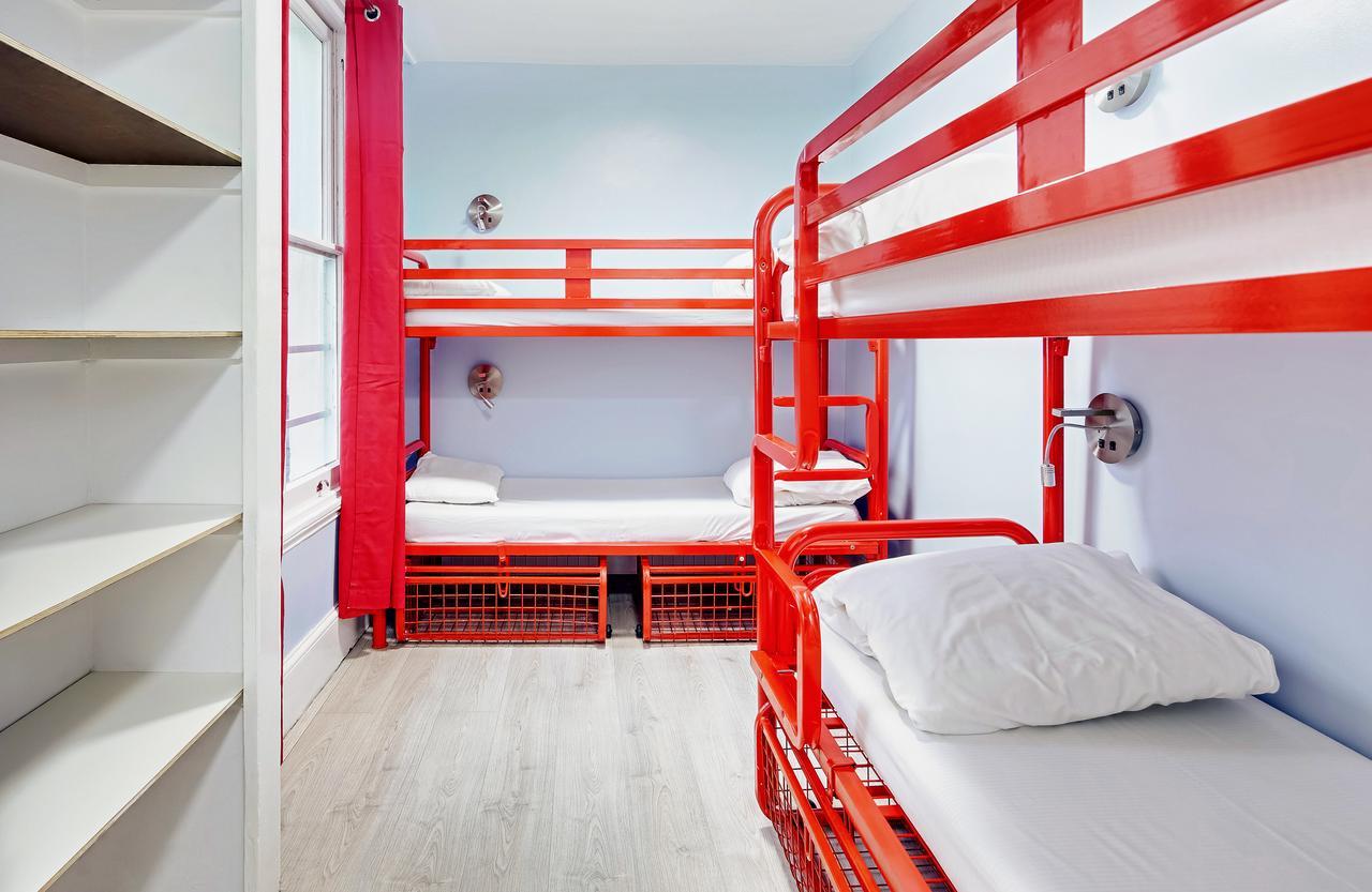 Bed 4-Bed Mixed Dormitory Room Ensuite 18–40 years,1323549001:JPEG