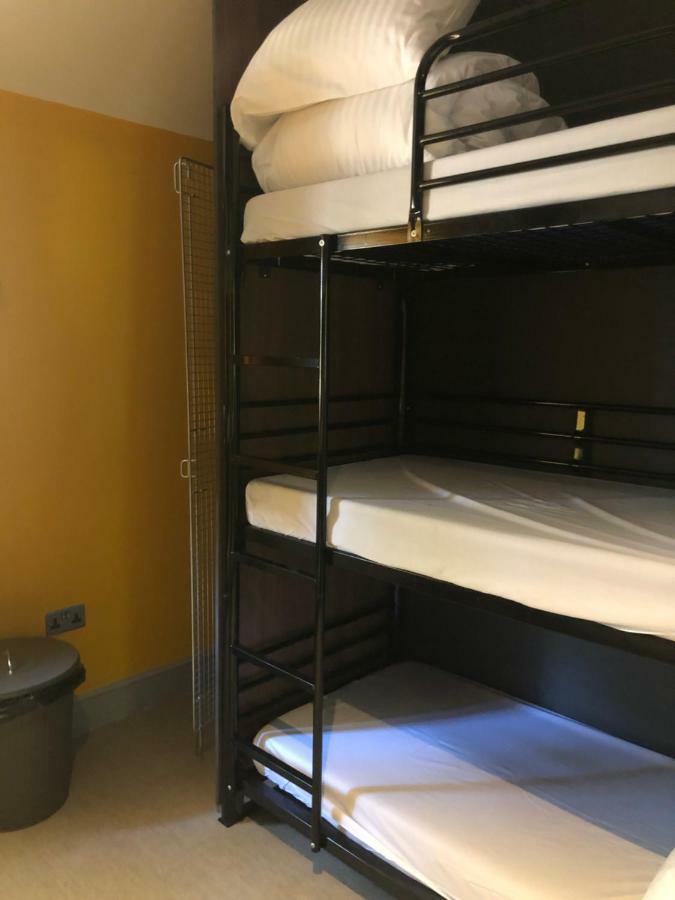 Dormitorio Misto con 6 Posti Letto