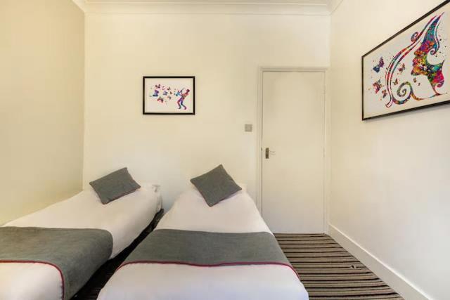 Standard Twin Room