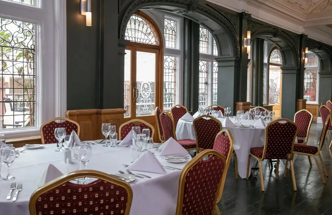 The Crown London Hotel, Cricklewood North West London, Worldhotels Distinctive-1