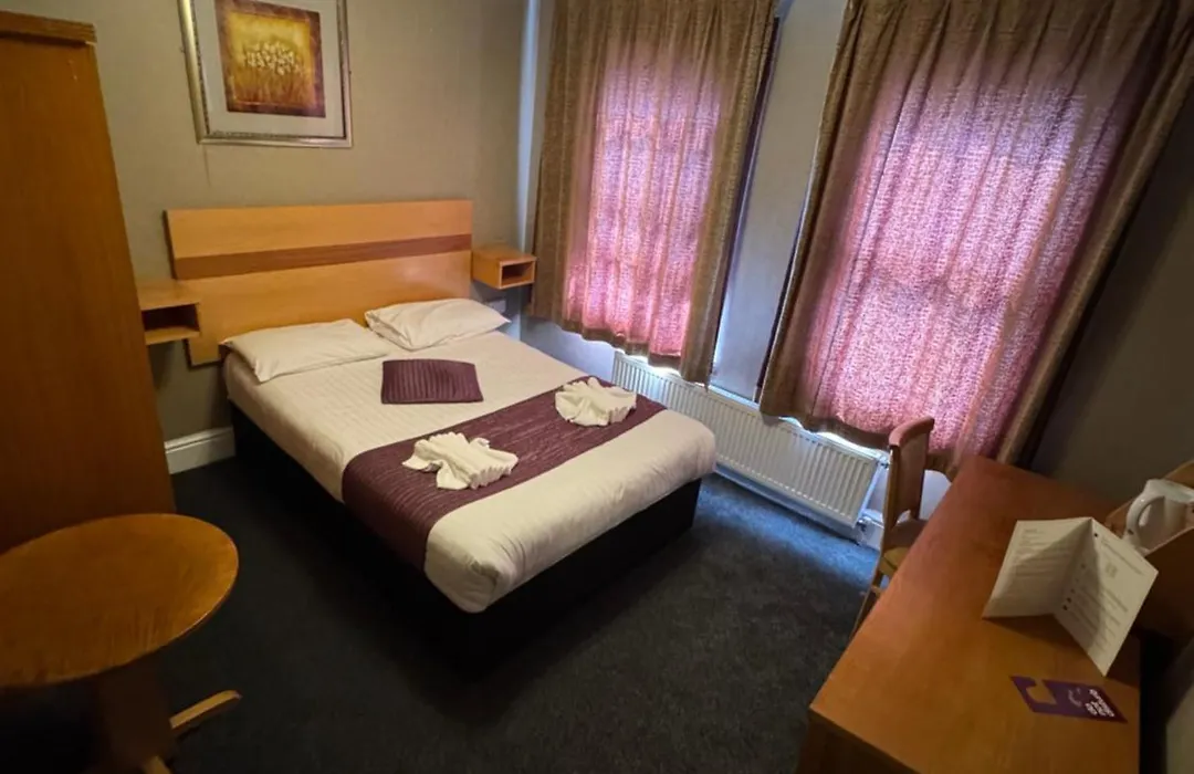 Newham Hotel-1