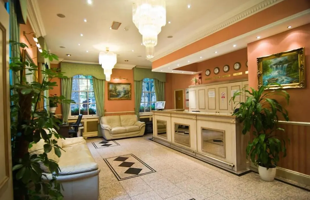 Alexandra Hotel-1