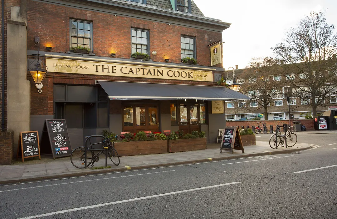 The Captain Cook-1