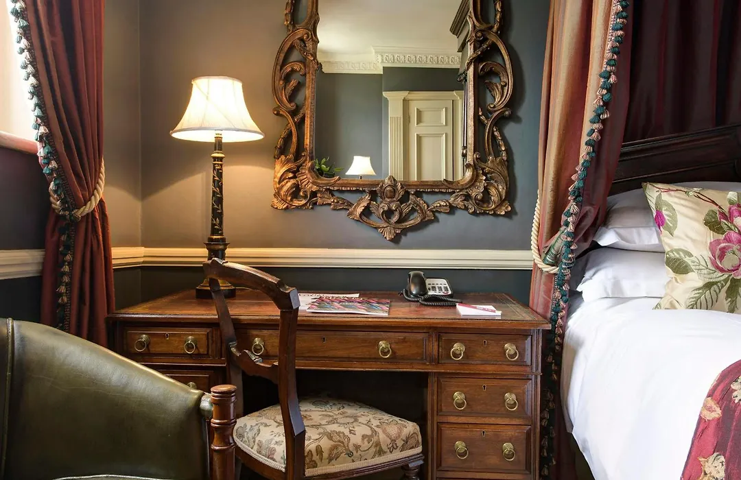 The Gore London - Starhotels Collezione-1