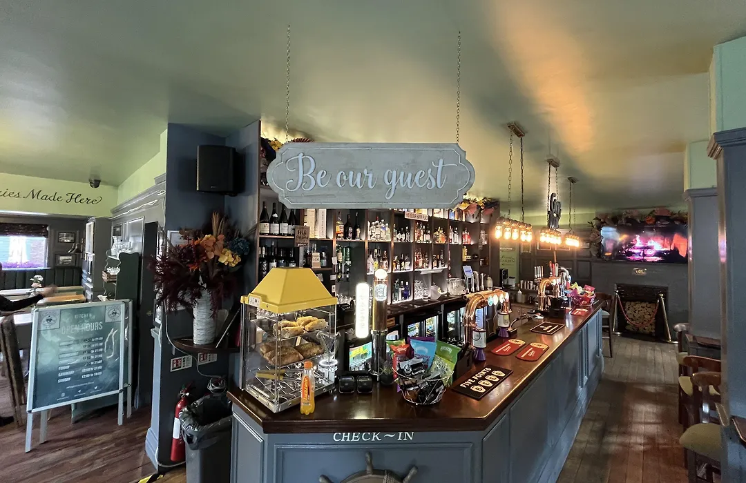 Dockers Inn-1