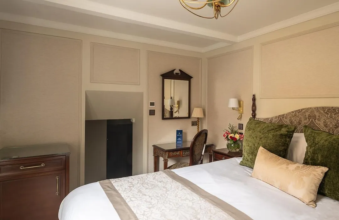 The Leonard Hotel-1