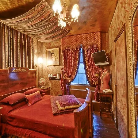 Pavilion Hotel-3