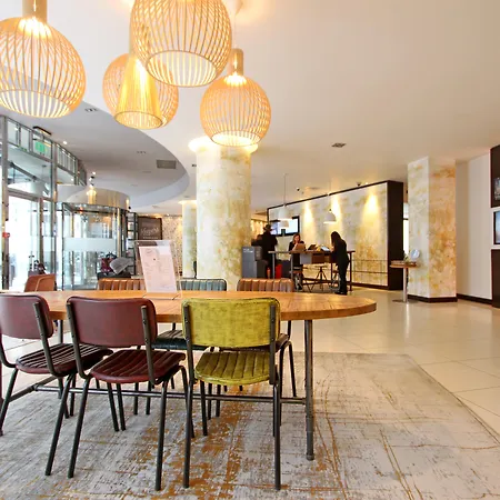 Novotel London Tower Bridge-2