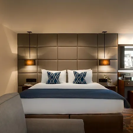 Montcalm Chilworth Townhouse-2