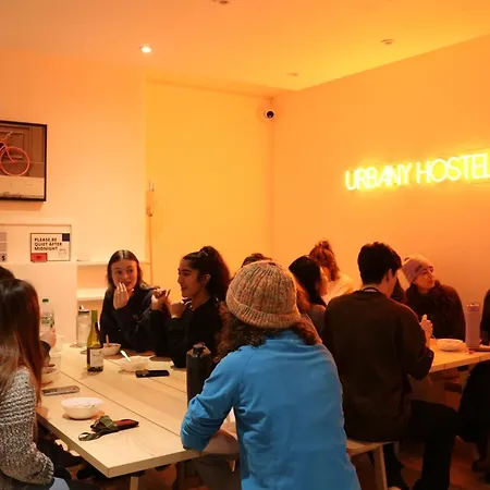 Urbany Hostel London 18-40 Years Old-2