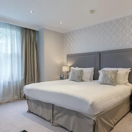 Chilworth Court-3