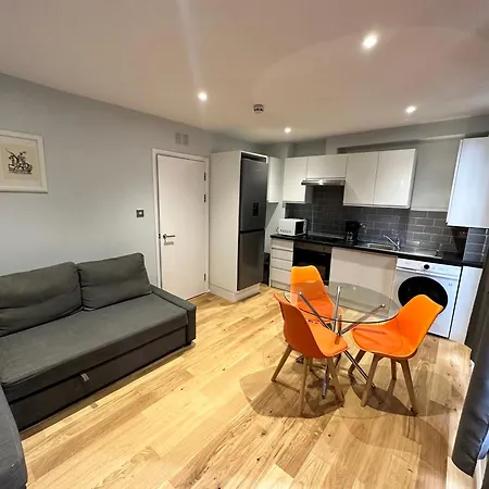 Maple Street Apartments-2