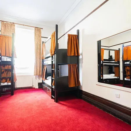 Palmers Lodge Swiss Cottage-3