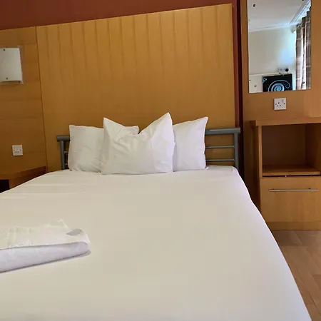 Berkeley Court Hotel-2