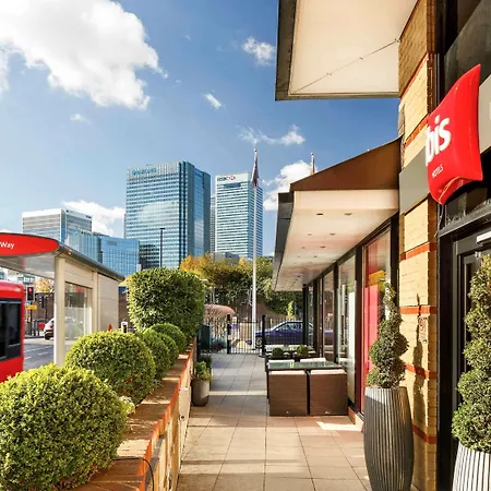 Ibis London Docklands Canary Wharf-3
