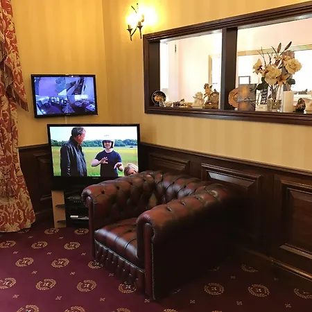 Balmoral House Hotel-2