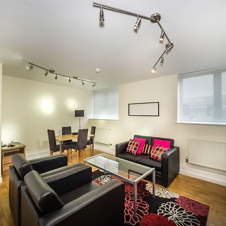 Lse Carr-Saunders Hall-3
