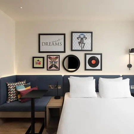 Hampton By Hilton London City-3