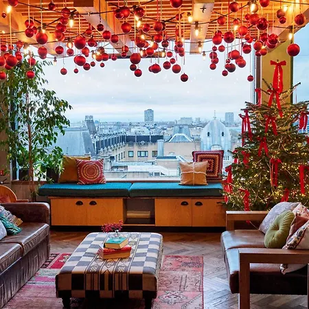 Treehouse Hotel London-2