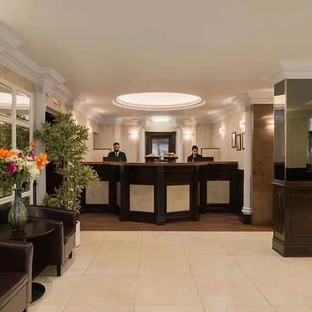 Royal Eagle Hotel-2