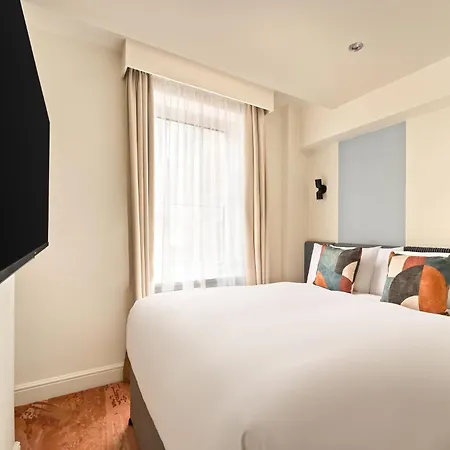 London Bloomsbury Square Hotel By Ihg-2