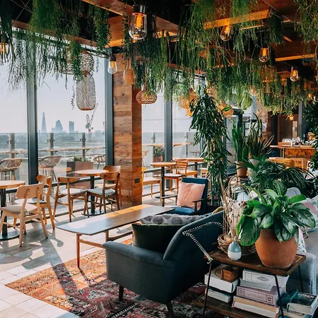 Treehouse Hotel London-3