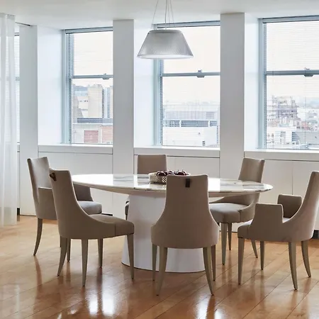 Sanderson London-2