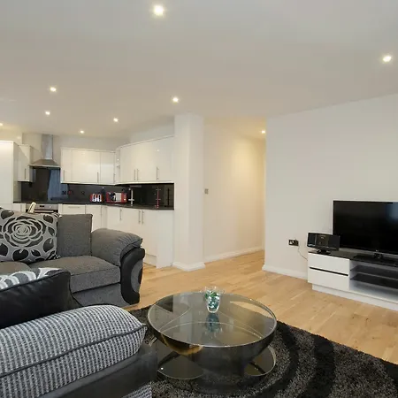Lr London Apartments - Battersea Park-3